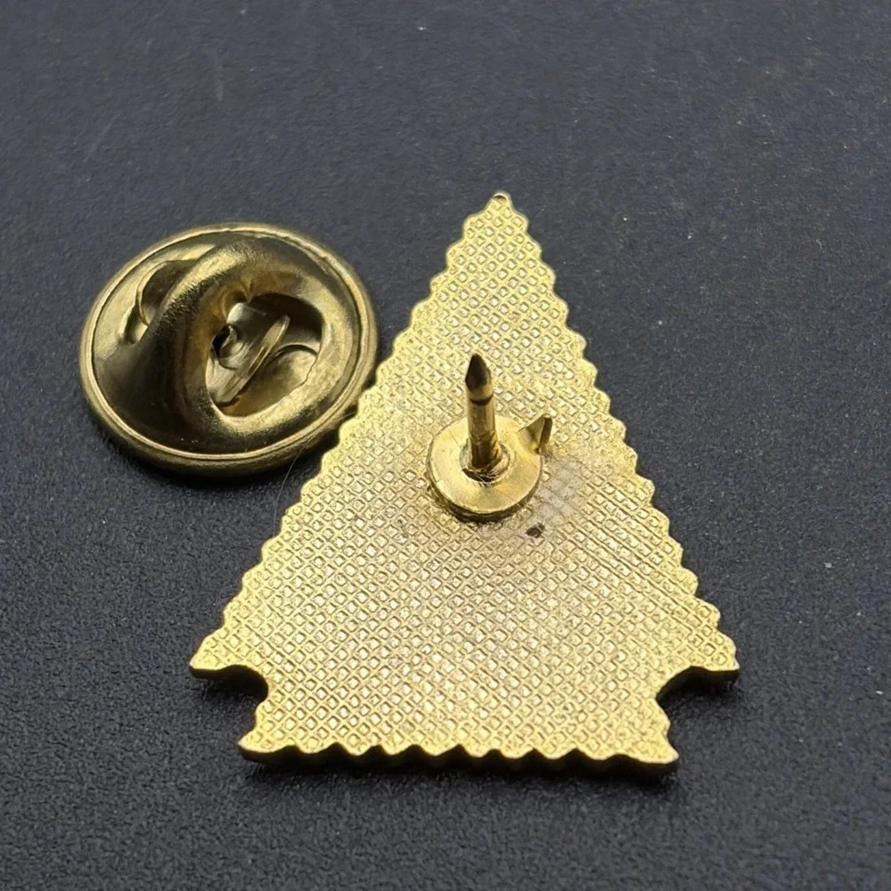 Kah Nee Ta Warm‎ Springs Oregon Arrowhead Lapel Hat Pin